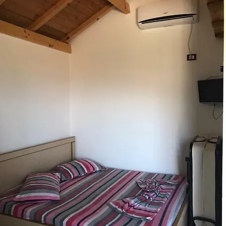 Kabina Plazhi Hébergement de vacances *